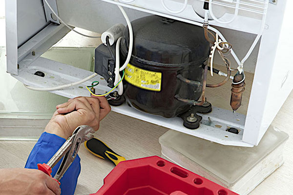 Refrigerator repair service